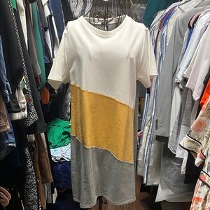Stylish Colorblock Midi Dress in White, Yellow, and Gray